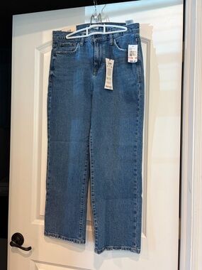 Kensie Straight-Leg Jeans in Medium Blue Wash